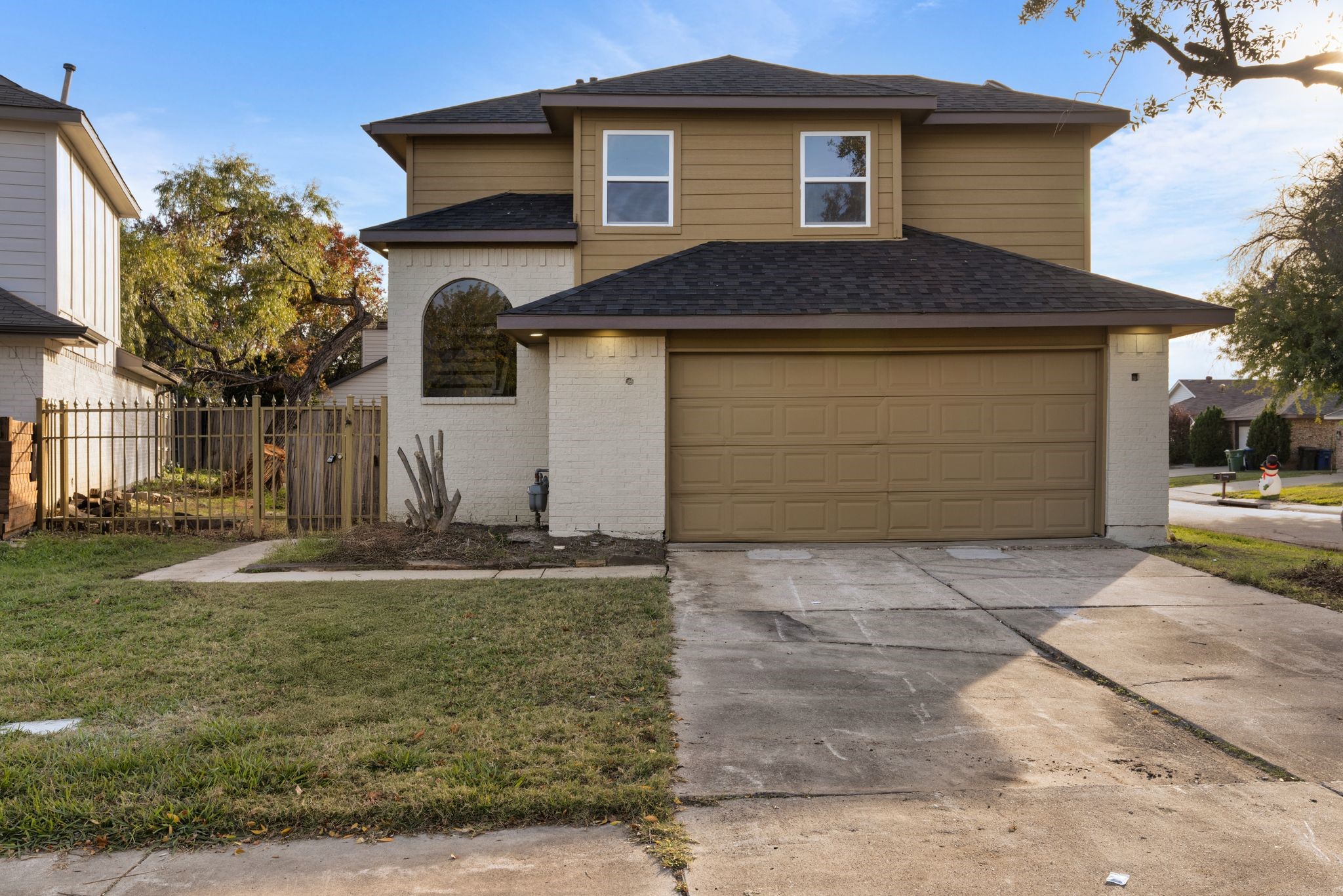 2100 Rose Cliff Lane Carrollton TX 75007