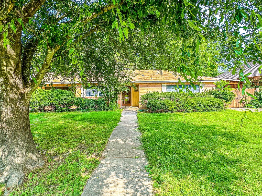 314 N Mount Street Fairfield TX 75840