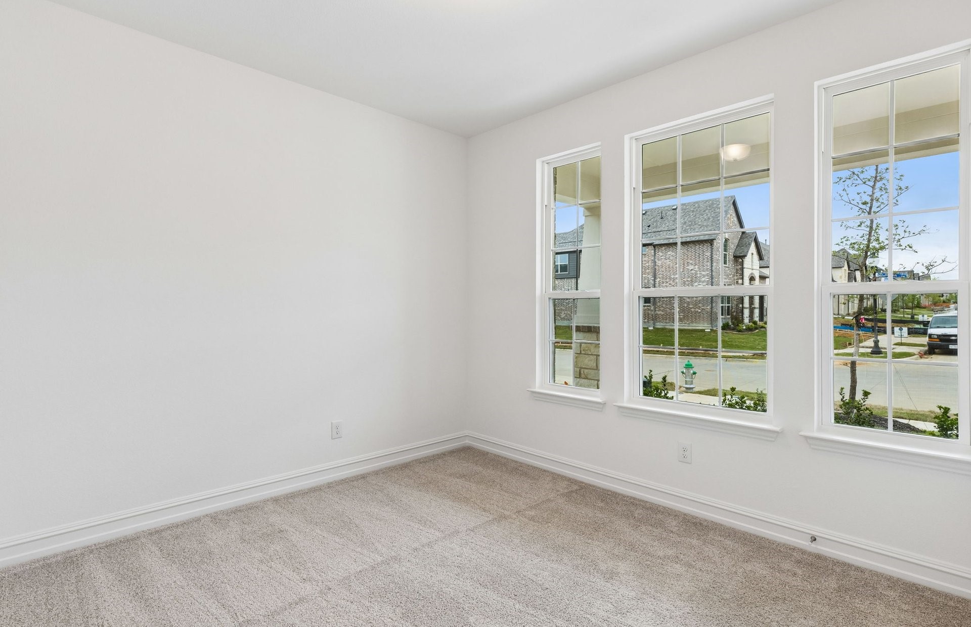 5948 Hodgkin Avenue Pilot Point TX 75009