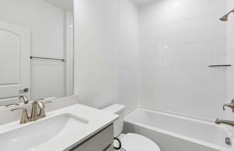 5948 Hodgkin Avenue Pilot Point TX 75009