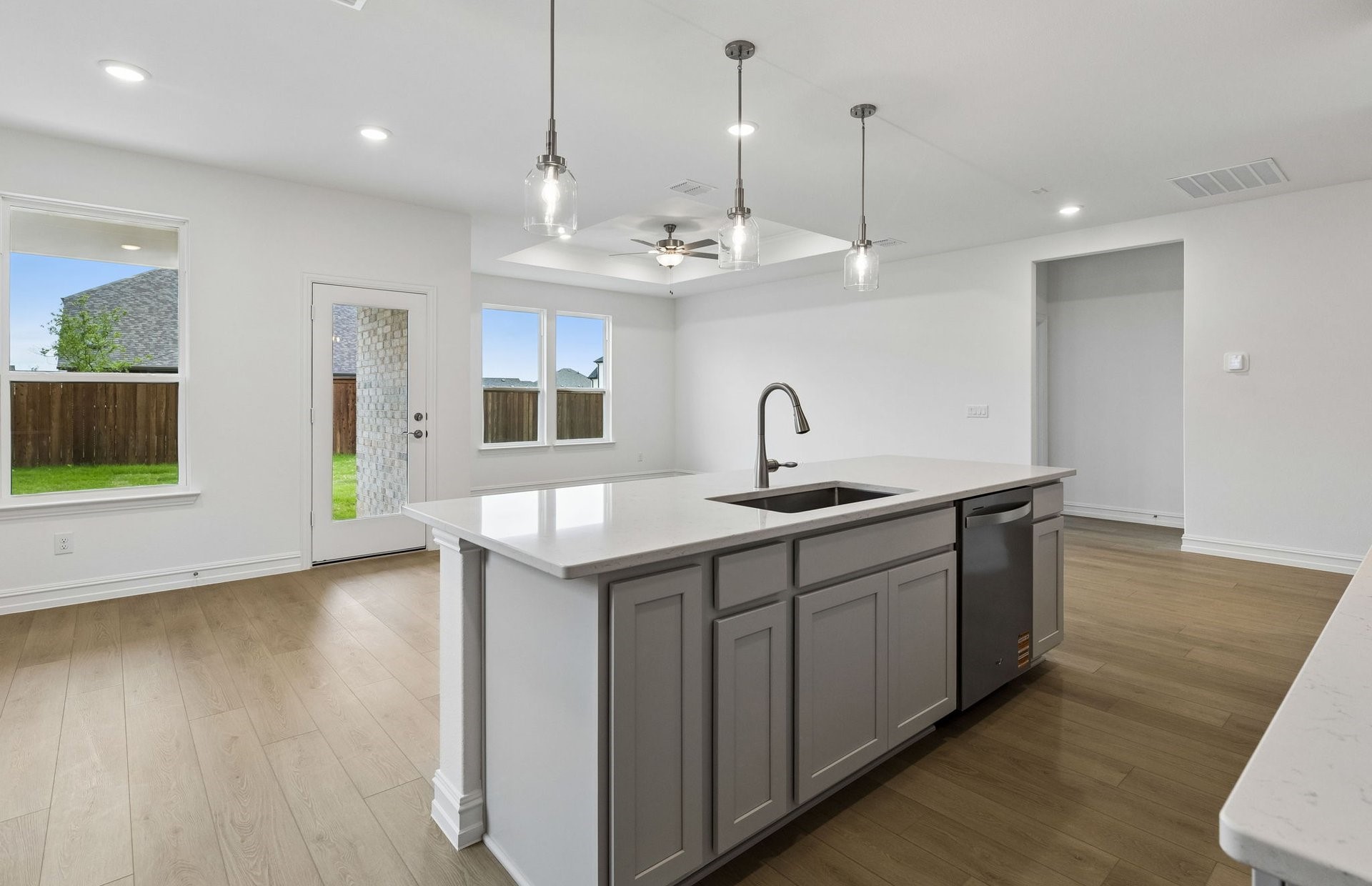 5948 Hodgkin Avenue Pilot Point TX 75009