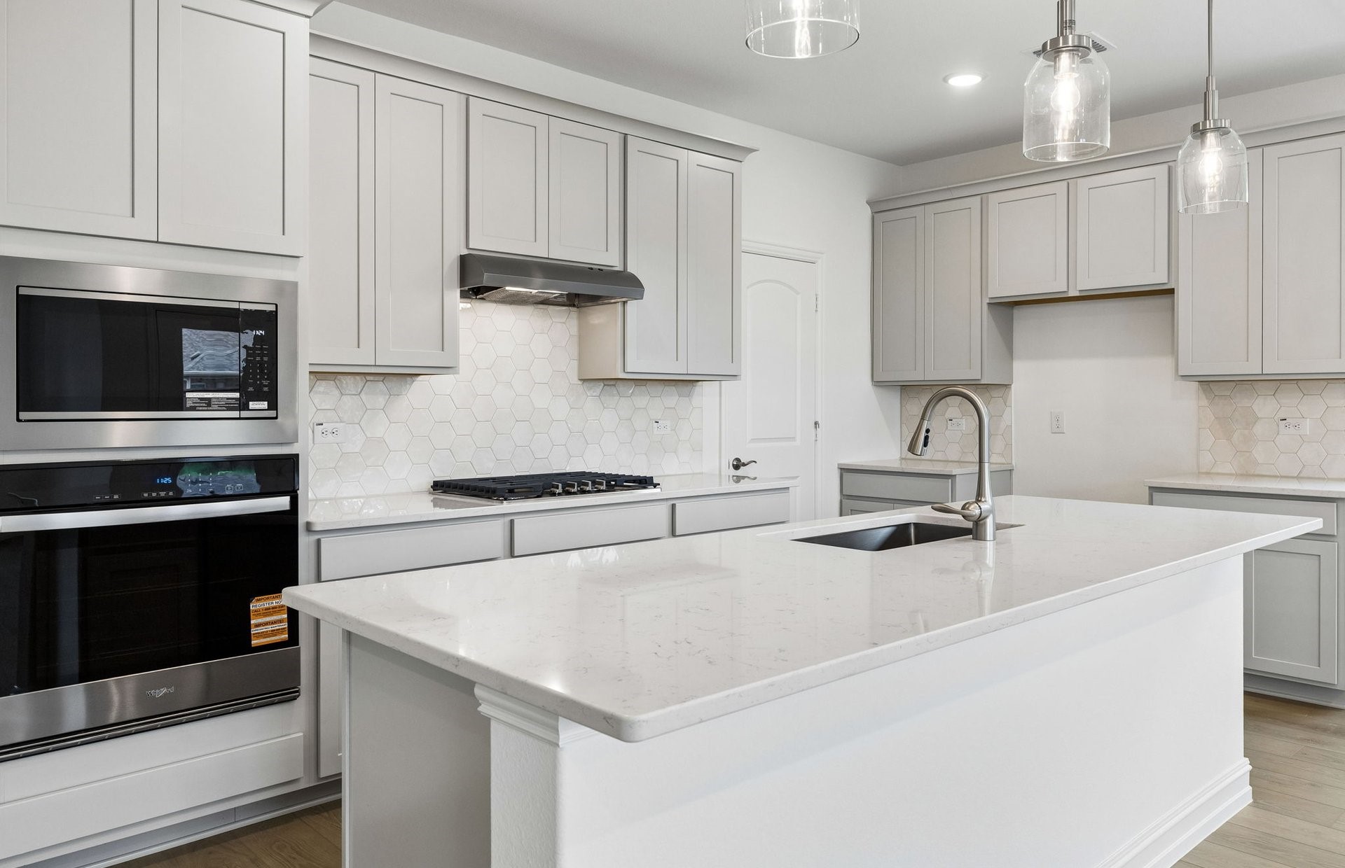 5948 Hodgkin Avenue Pilot Point TX 75009