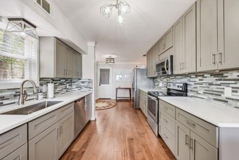 1016 Shoreline Drive West Tawakoni TX 75474