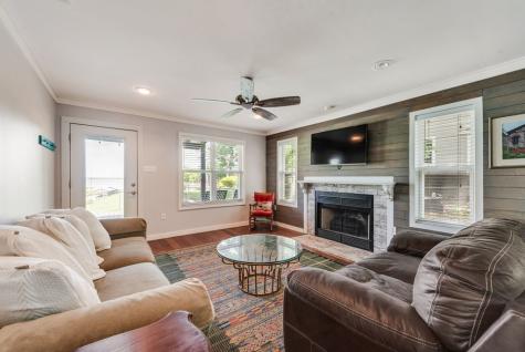 1016 Shoreline Drive West Tawakoni TX 75474