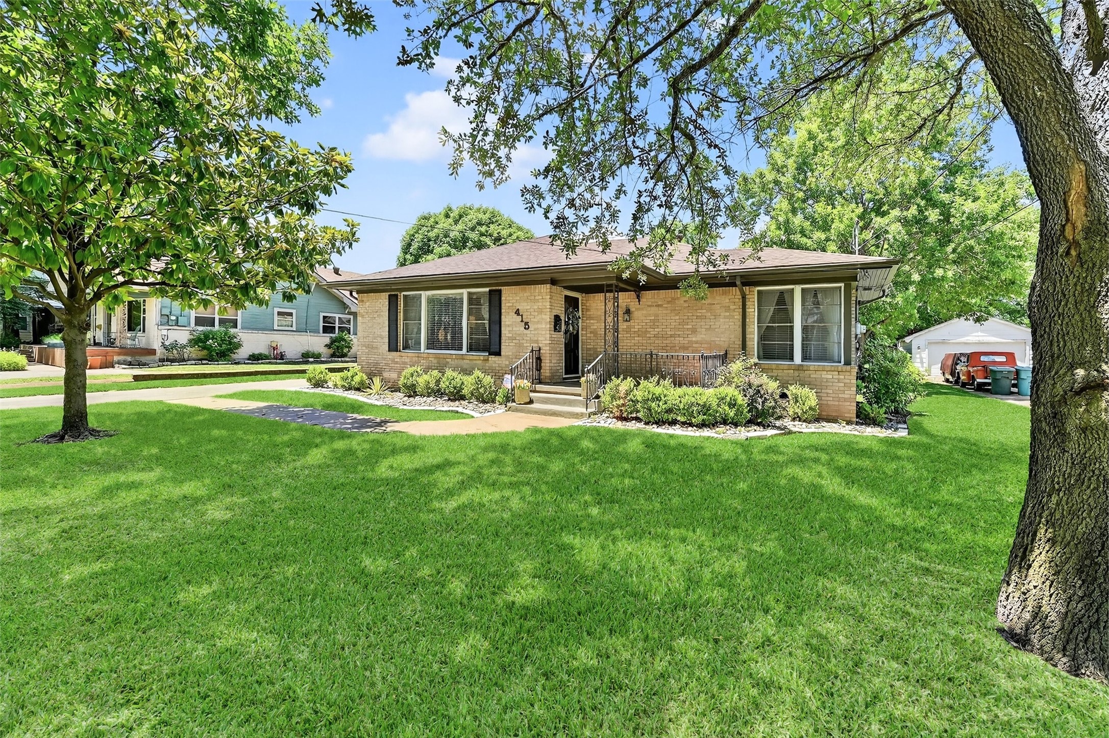 415 W Belden Street Sherman TX 75092