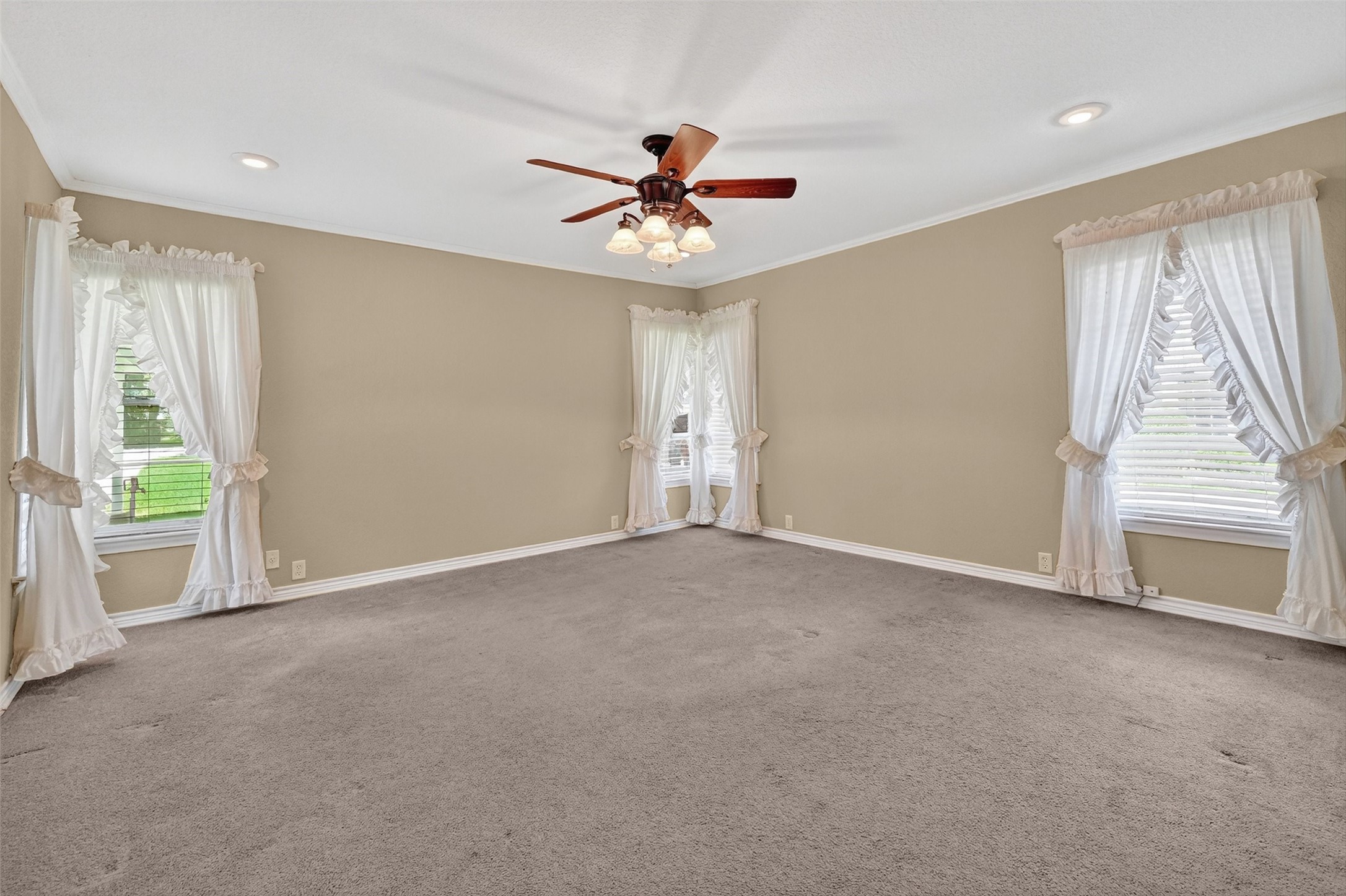 415 W Belden Street Sherman TX 75092