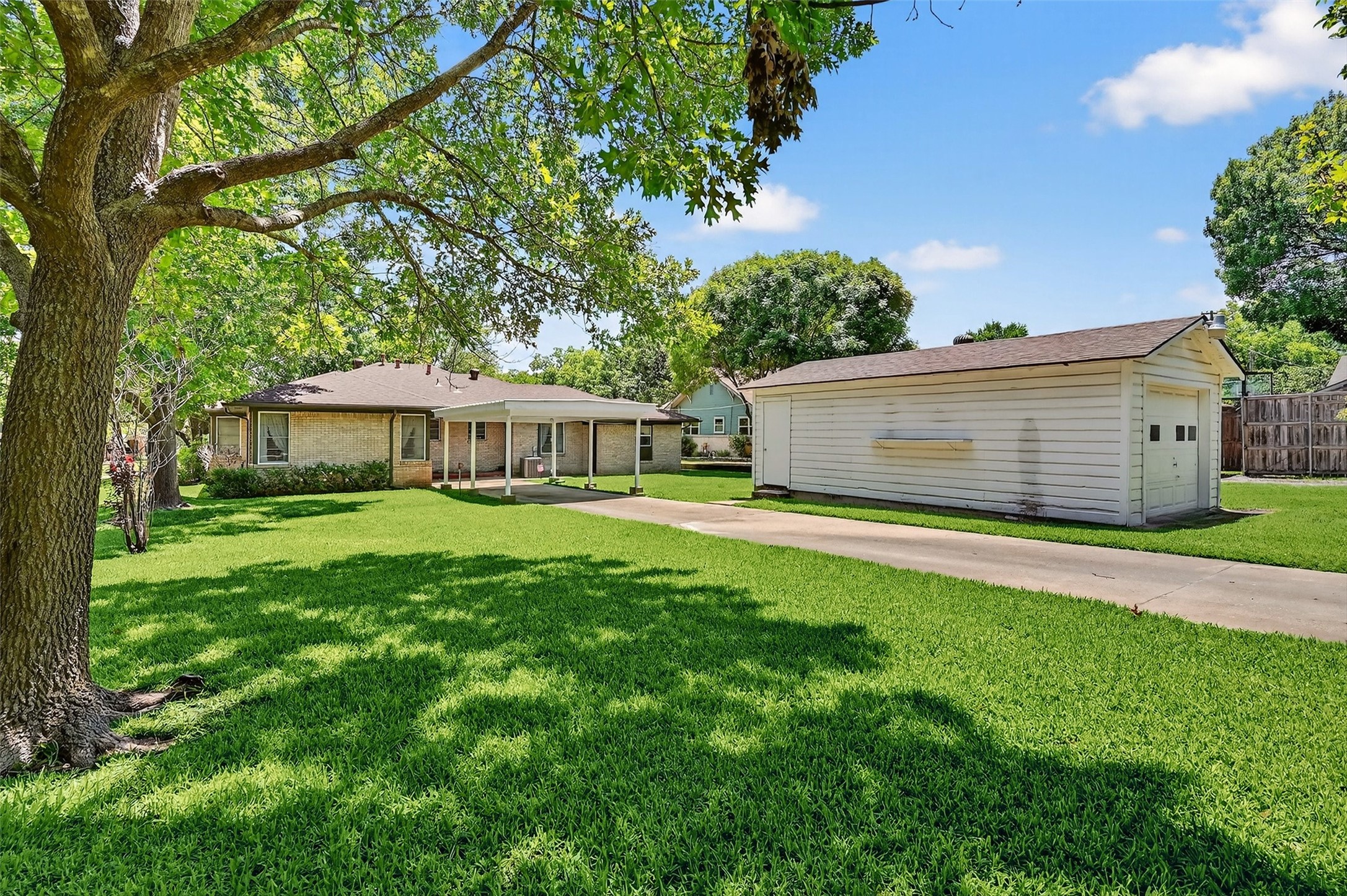 415 W Belden Street Sherman TX 75092