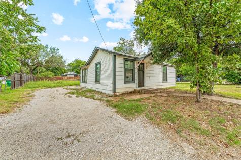 301 Gleese Street Graham TX 76450