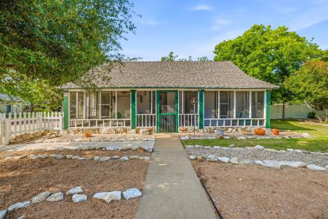 401 E Bridge Street Granbury TX 76048
