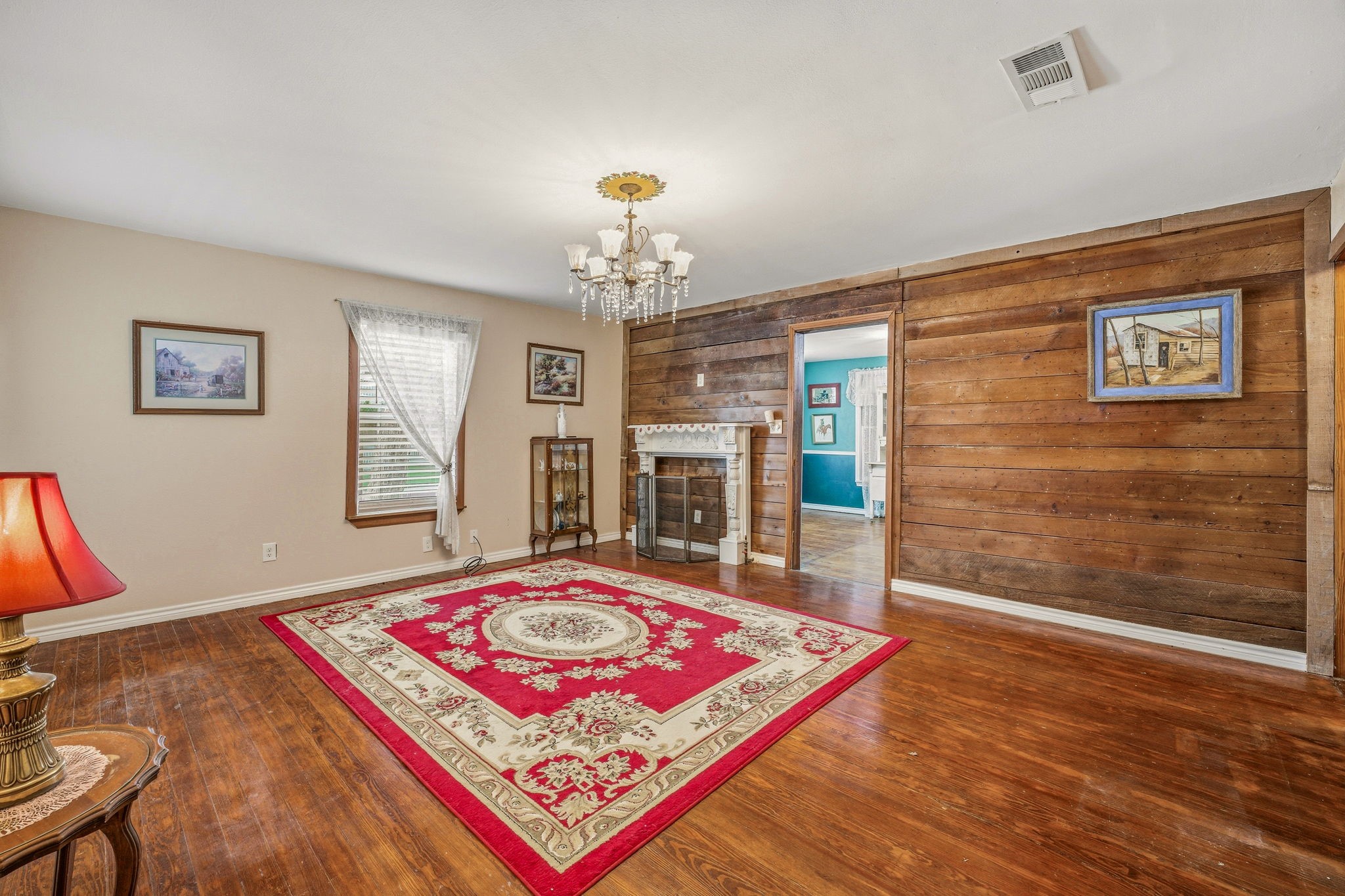 401 E Bridge Street Granbury TX 76048
