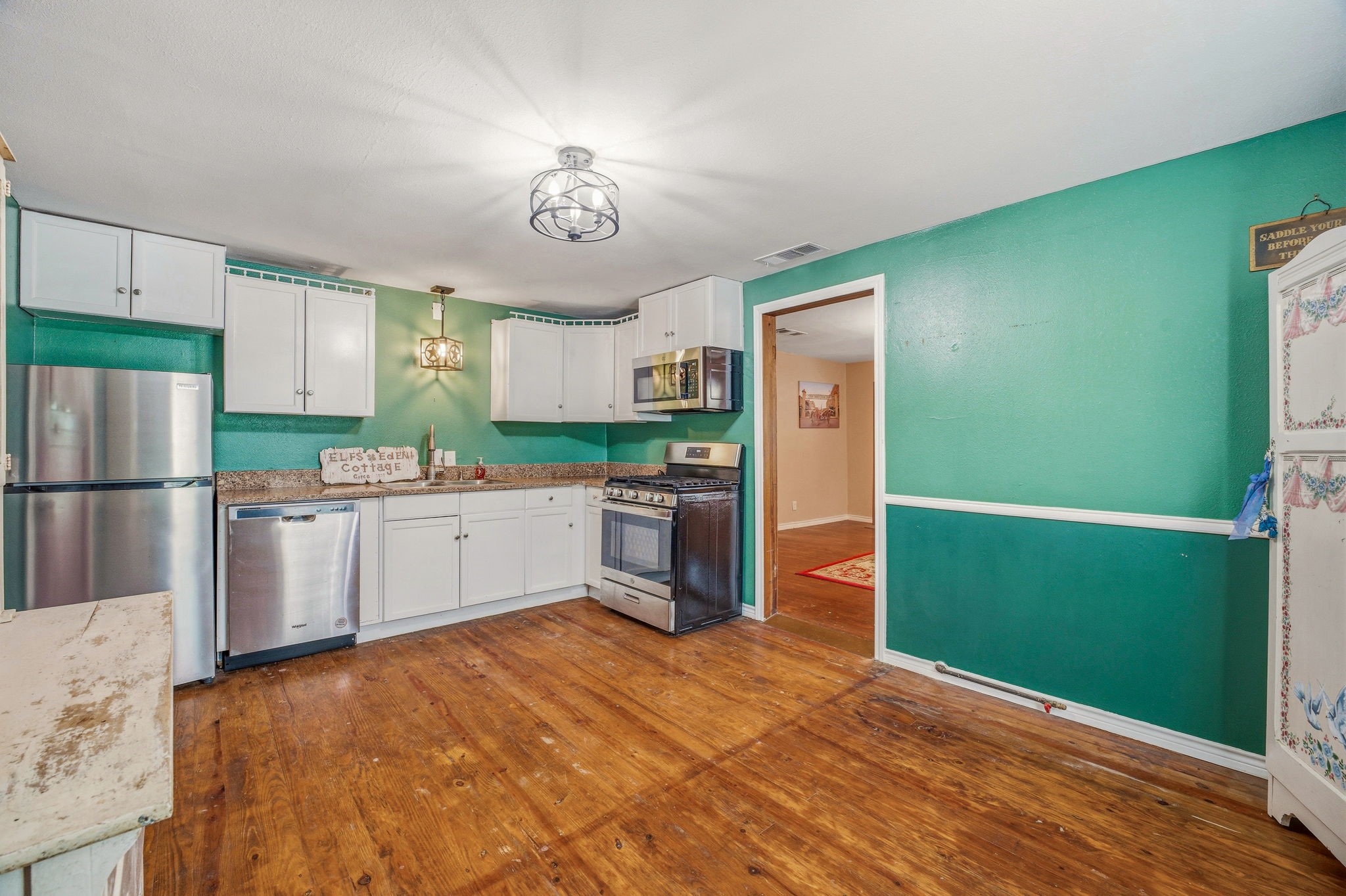 401 E Bridge Street Granbury TX 76048