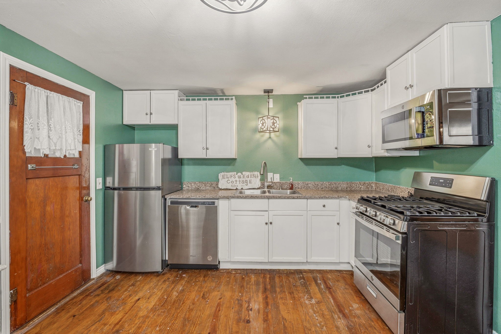 401 E Bridge Street Granbury TX 76048