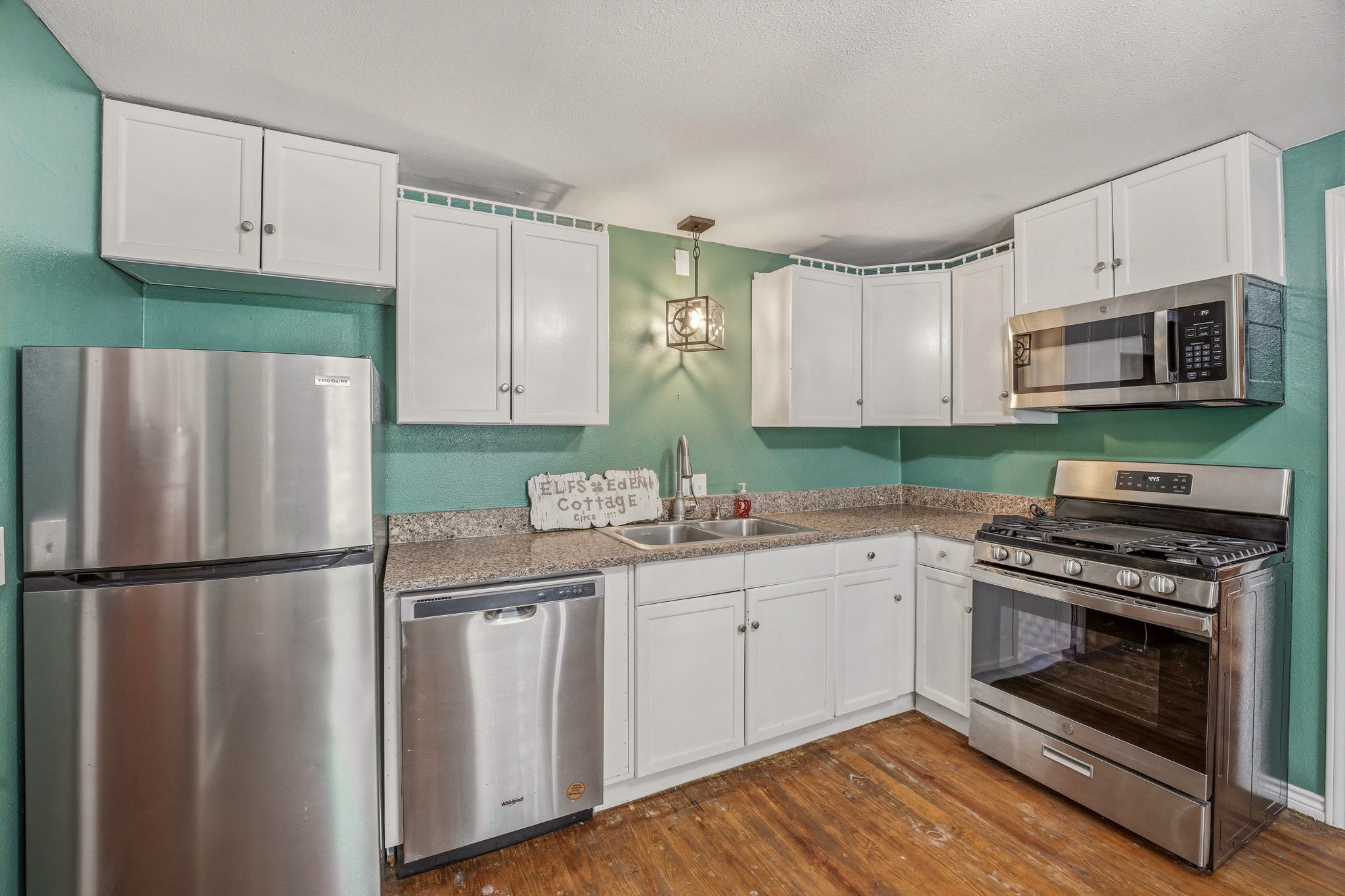 401 E Bridge Street Granbury TX 76048