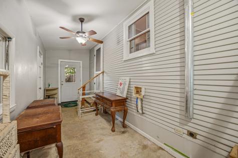 401 E Bridge Street Granbury TX 76048