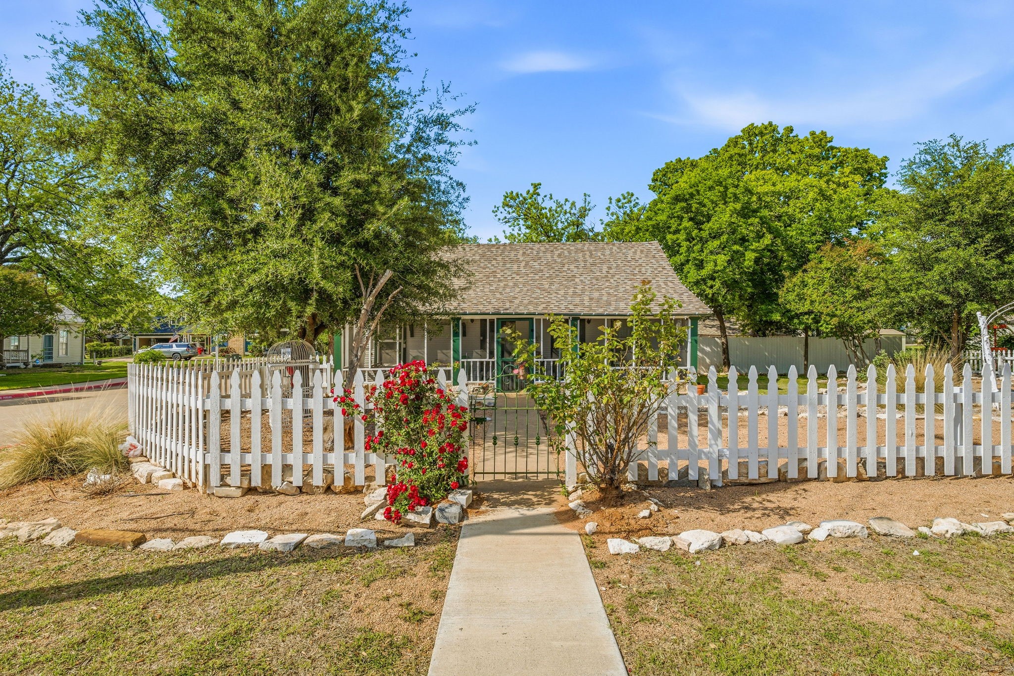 401 E Bridge Street Granbury TX 76048