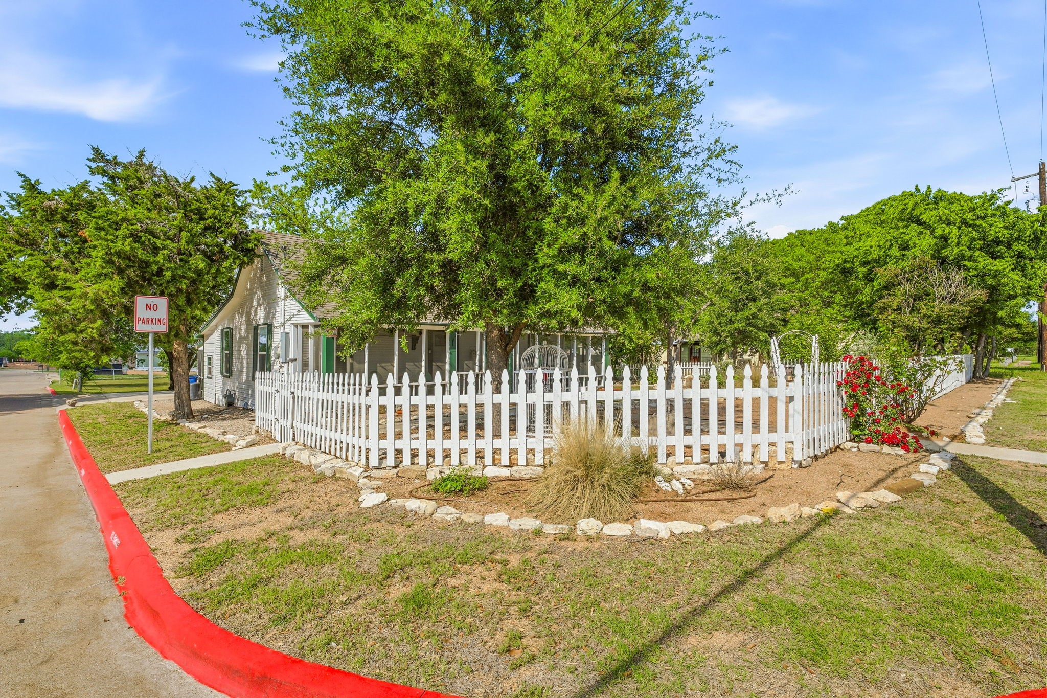 401 E Bridge Street Granbury TX 76048