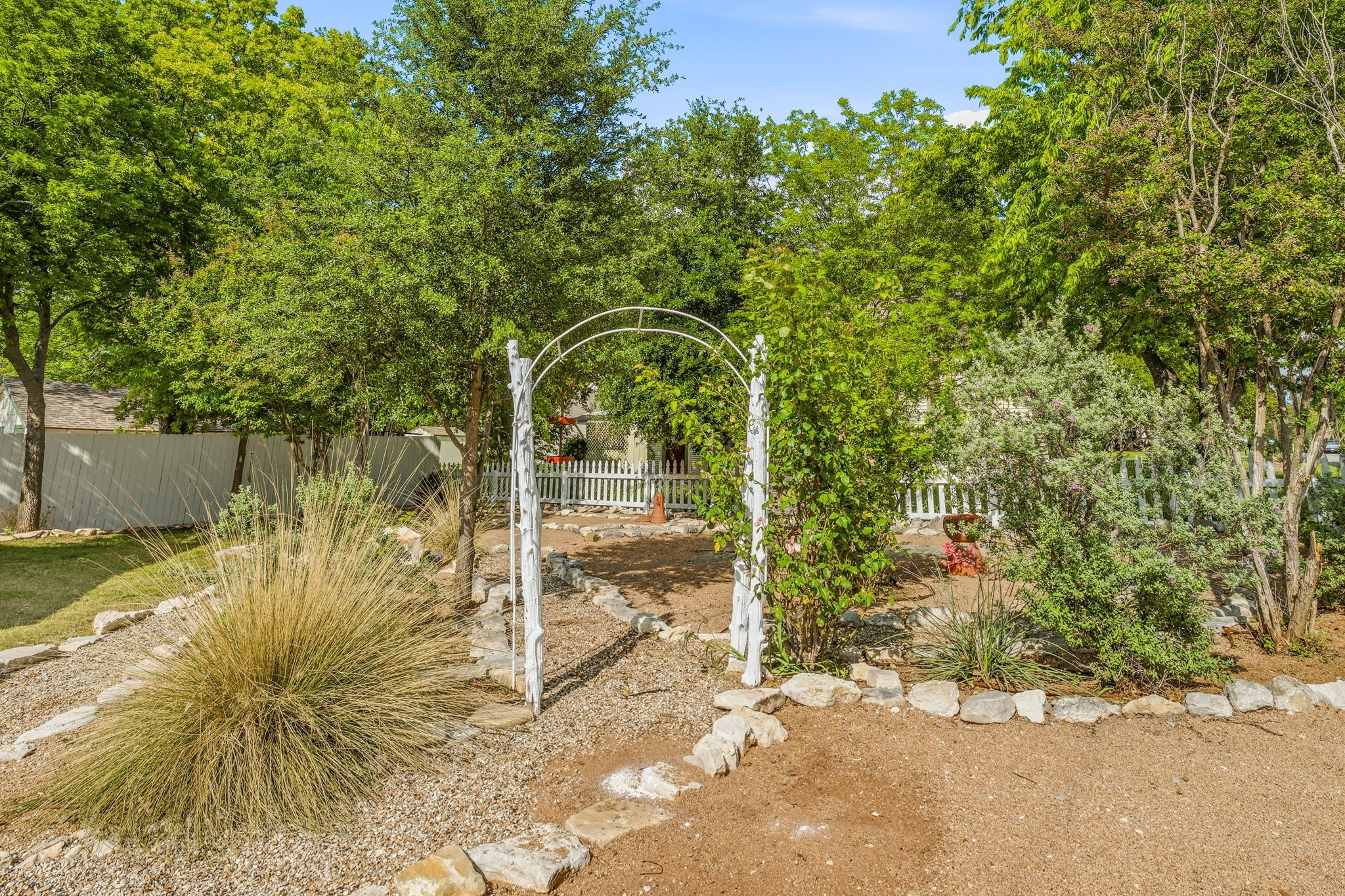 401 E Bridge Street Granbury TX 76048