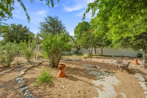 401 E Bridge Street Granbury TX 76048