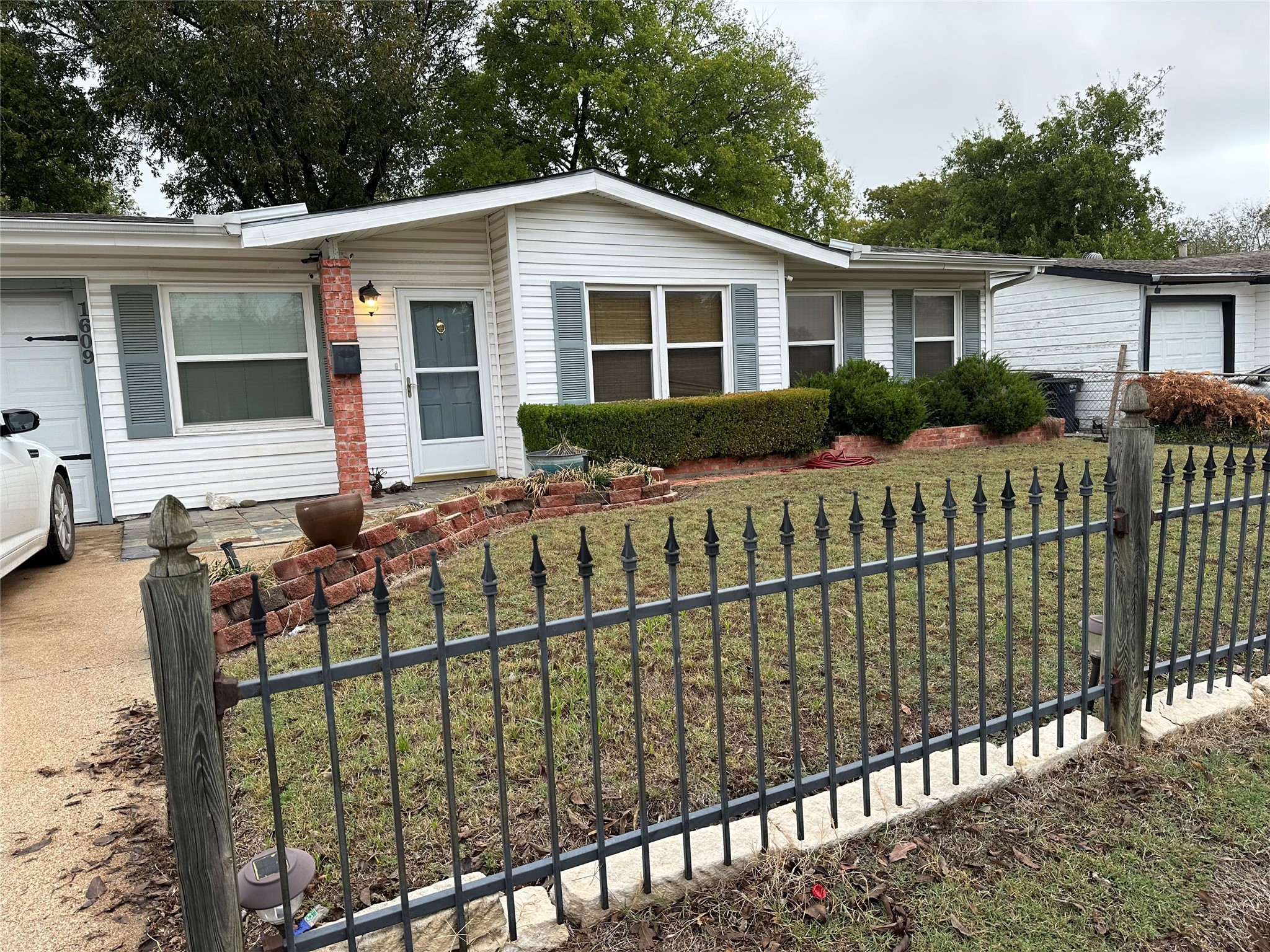 1609 Michael Street Fort Worth TX 76106