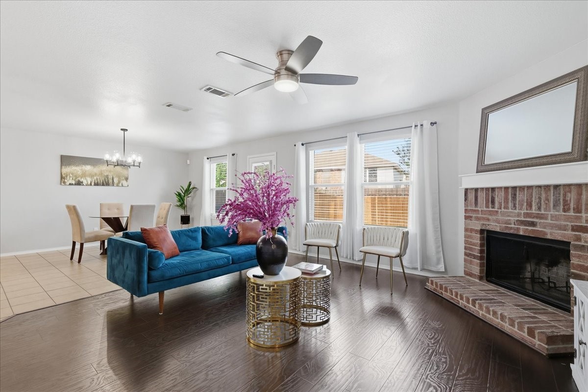 6908 Derbyshire Drive Fort Worth TX 76137