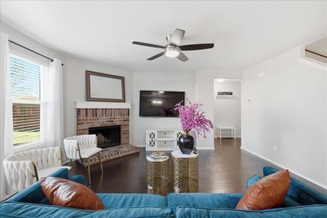 6908 Derbyshire Drive Fort Worth TX 76137