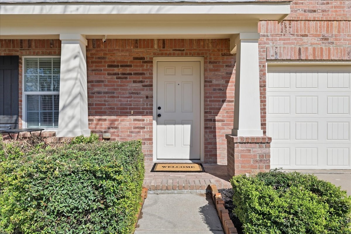 6908 Derbyshire Drive Fort Worth TX 76137