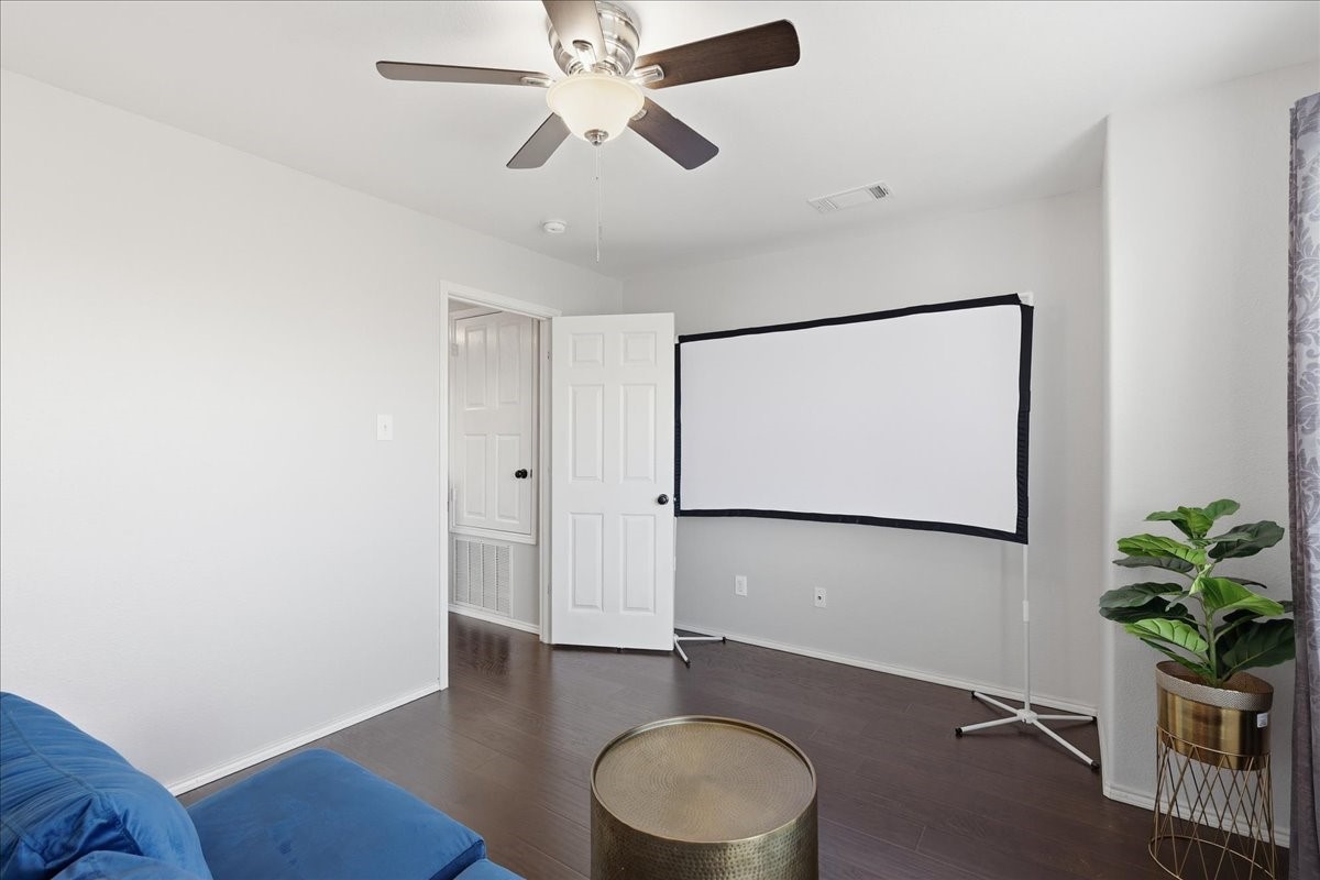 6908 Derbyshire Drive Fort Worth TX 76137