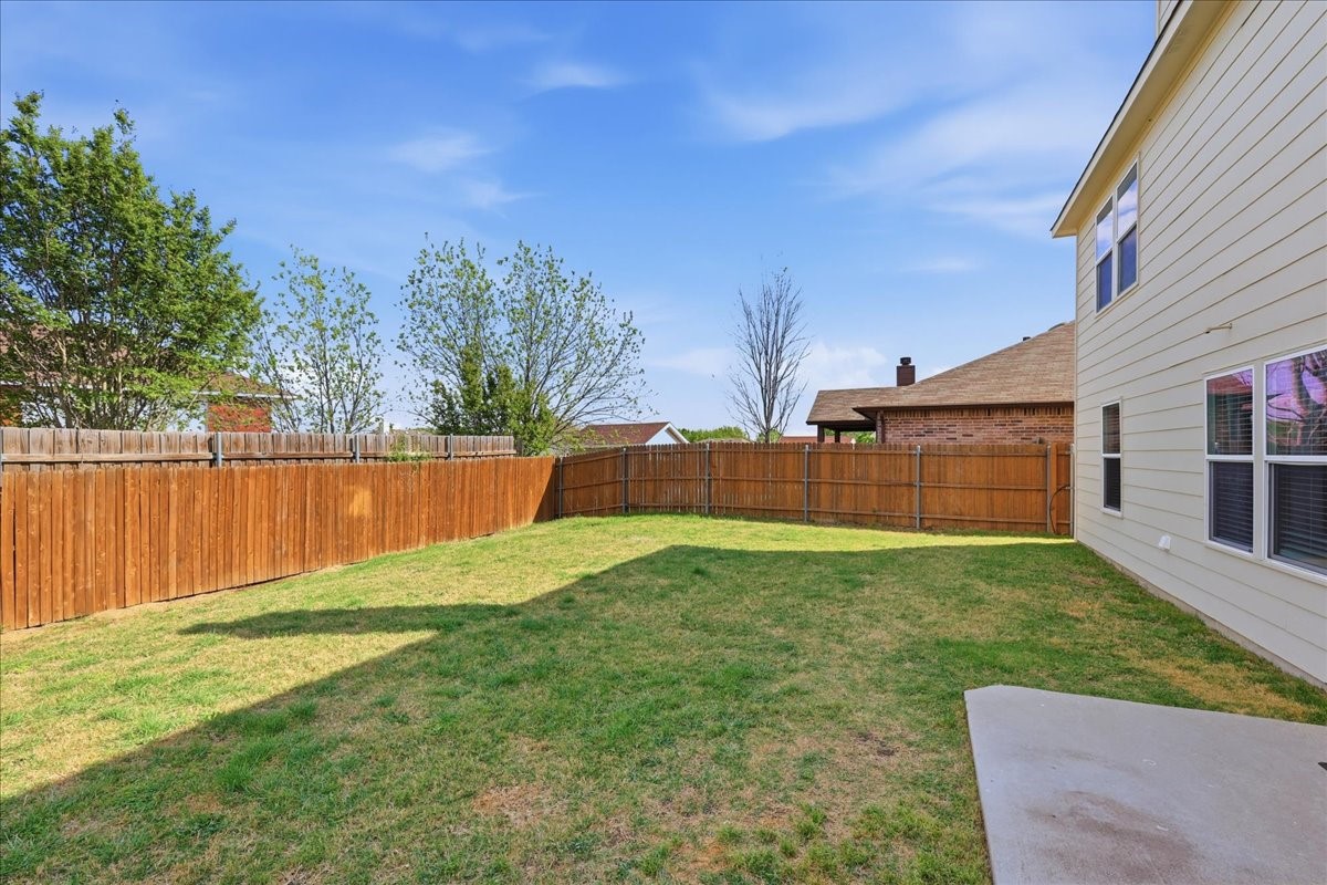 6908 Derbyshire Drive Fort Worth TX 76137