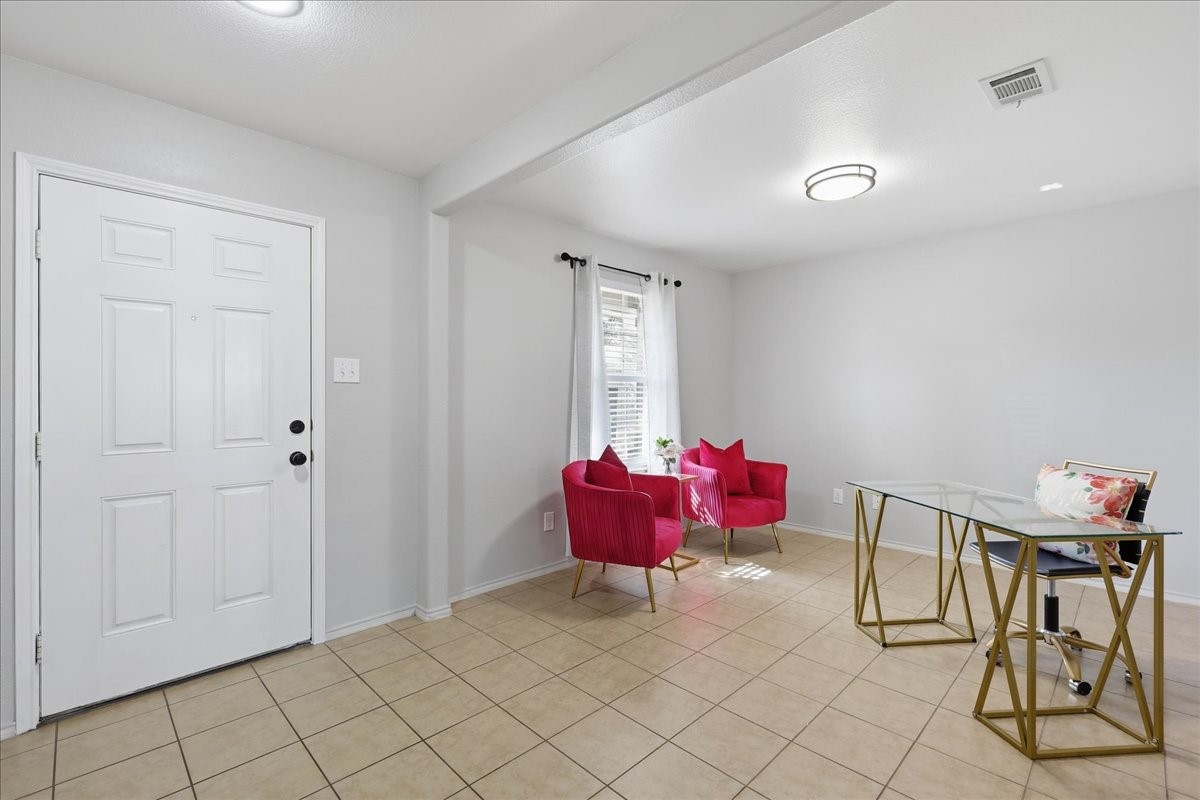 6908 Derbyshire Drive Fort Worth TX 76137