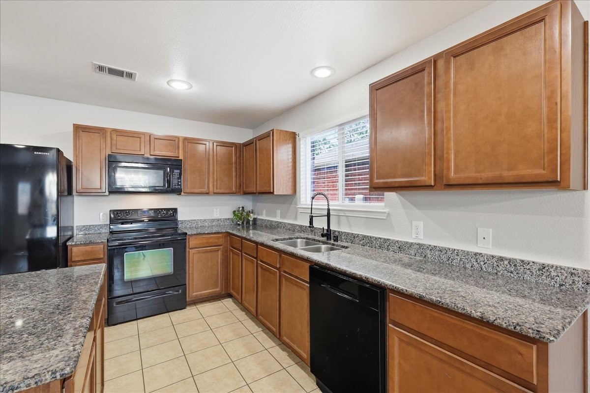 6908 Derbyshire Drive Fort Worth TX 76137