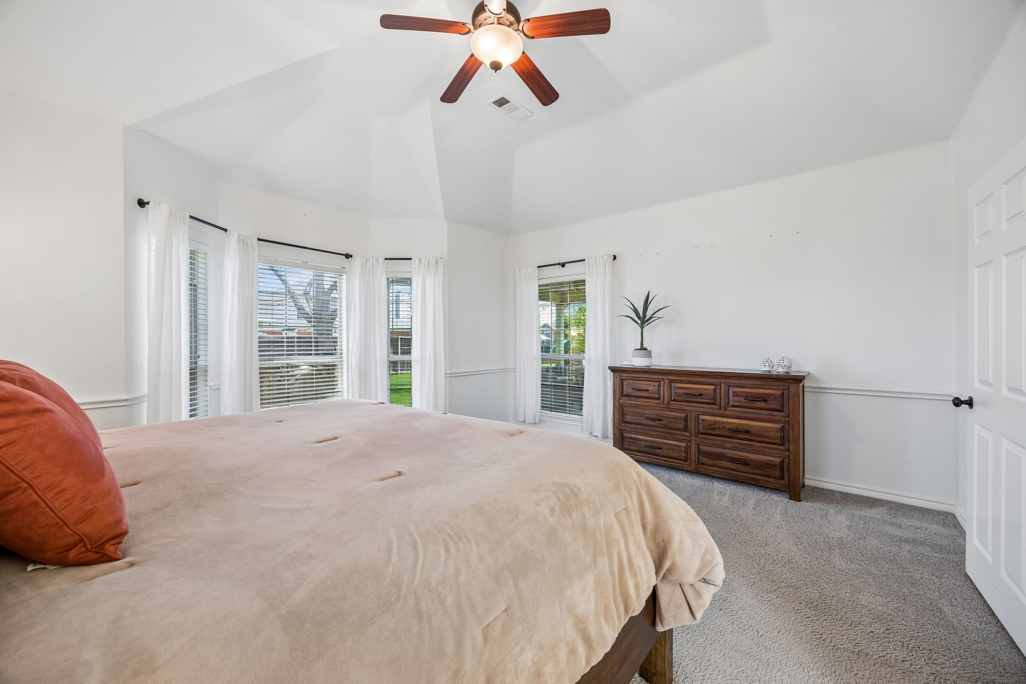 7302 Hawk Lane Sachse TX 75048