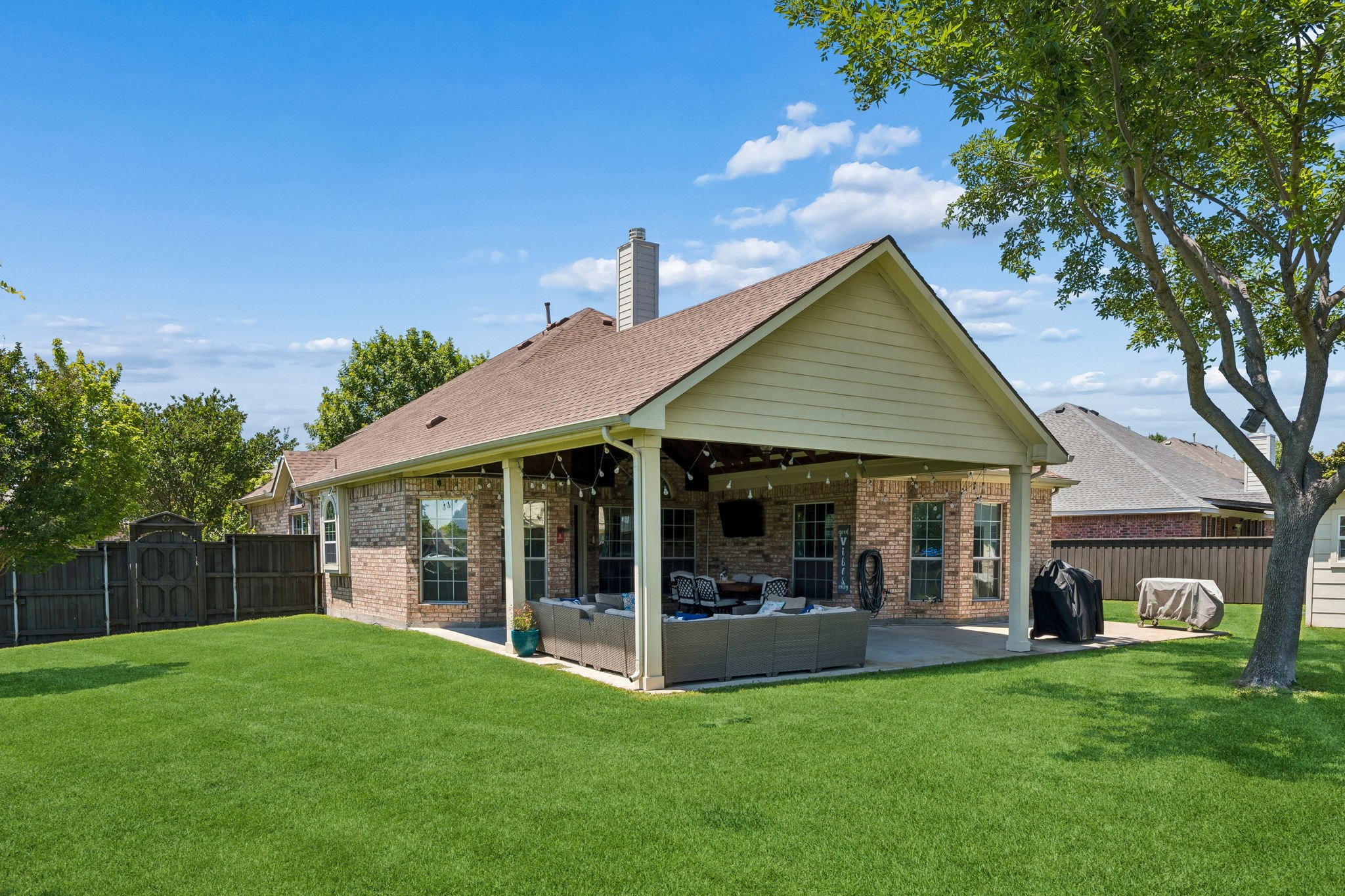 7302 Hawk Lane Sachse TX 75048