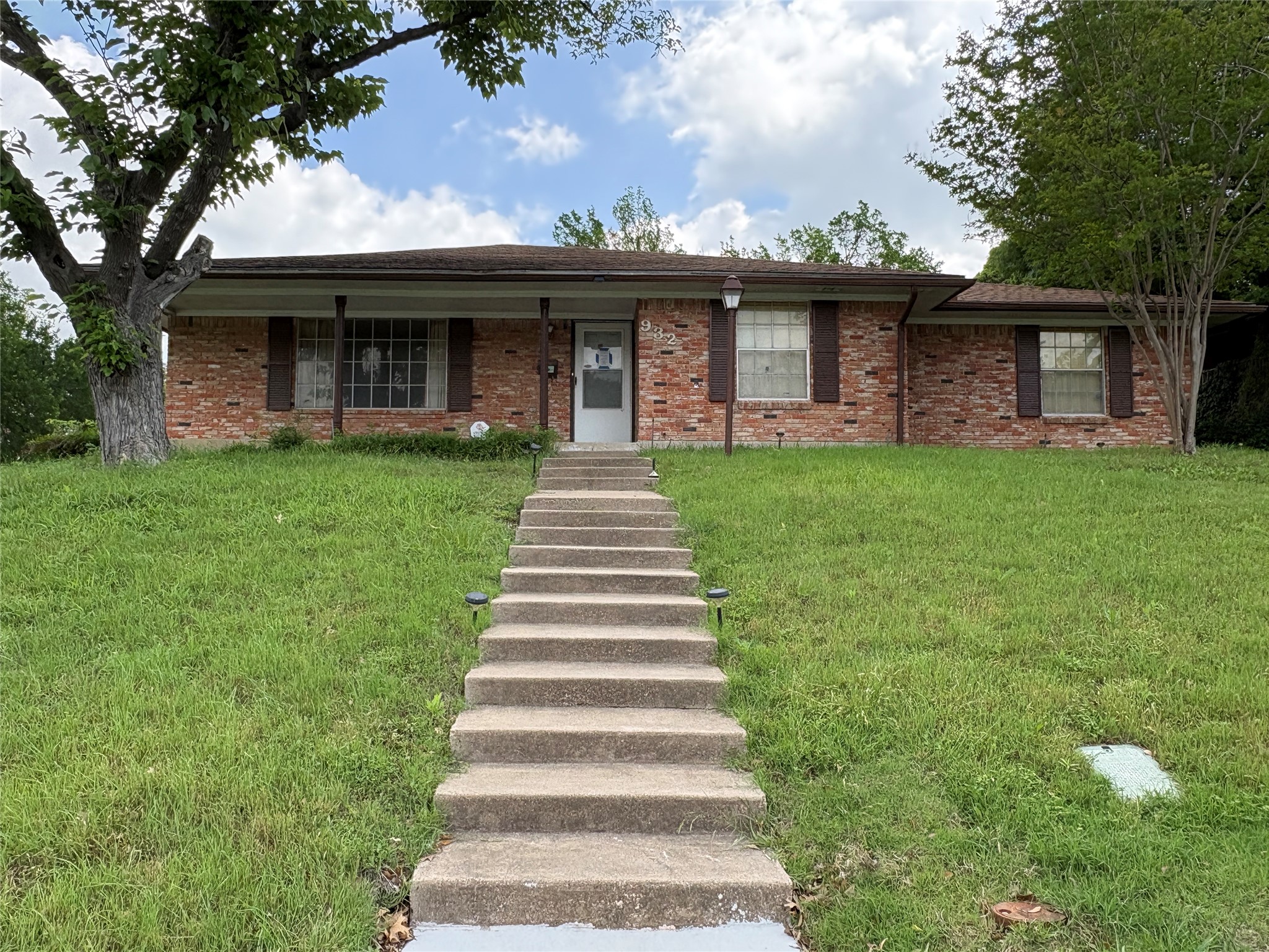 932 Ray Andra Drive Desoto TX 75115