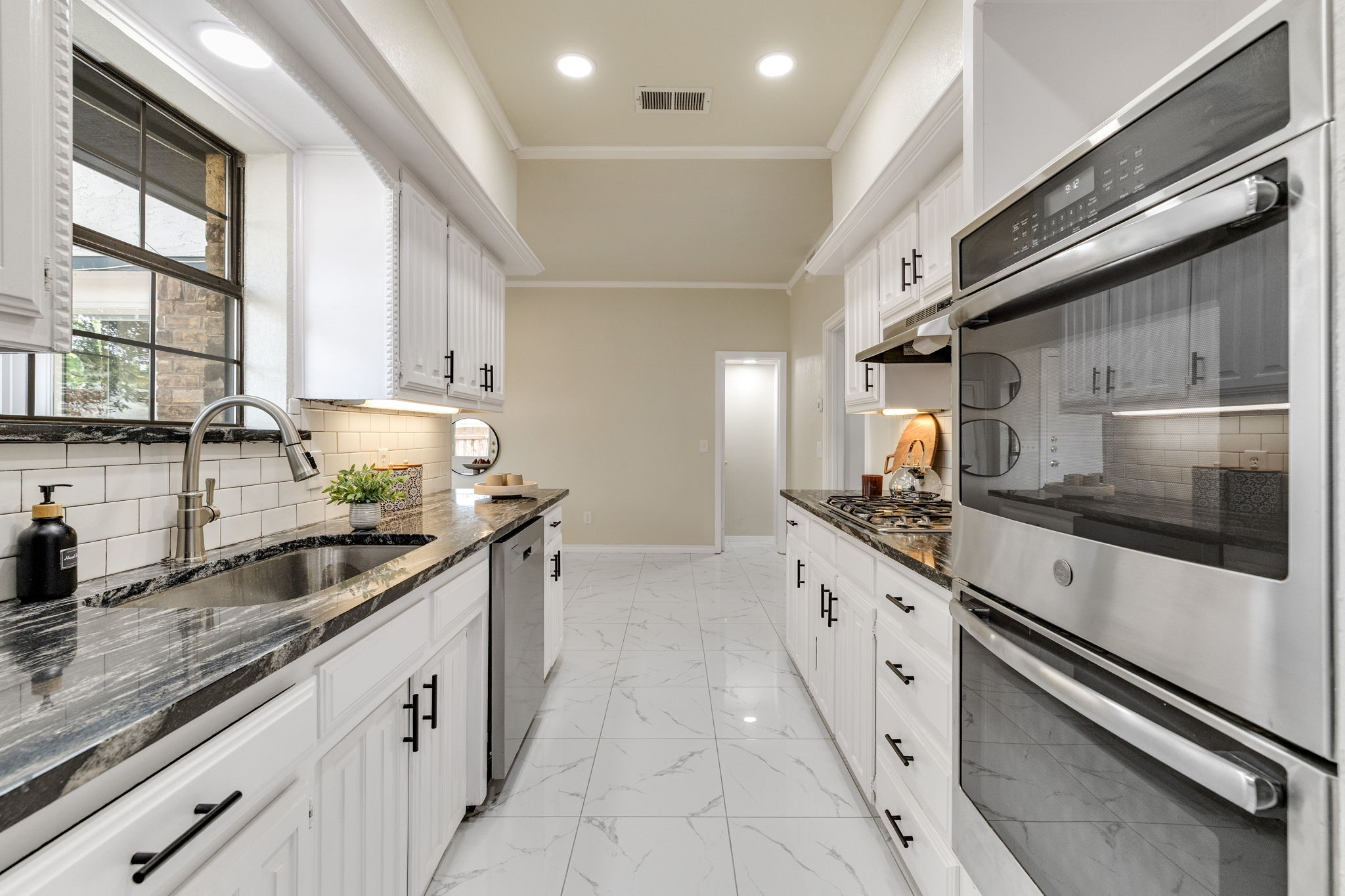 4212 Joshua Lane Dallas TX 75287