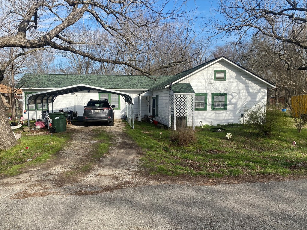 400 SE 3rd Street Kerens TX 75144