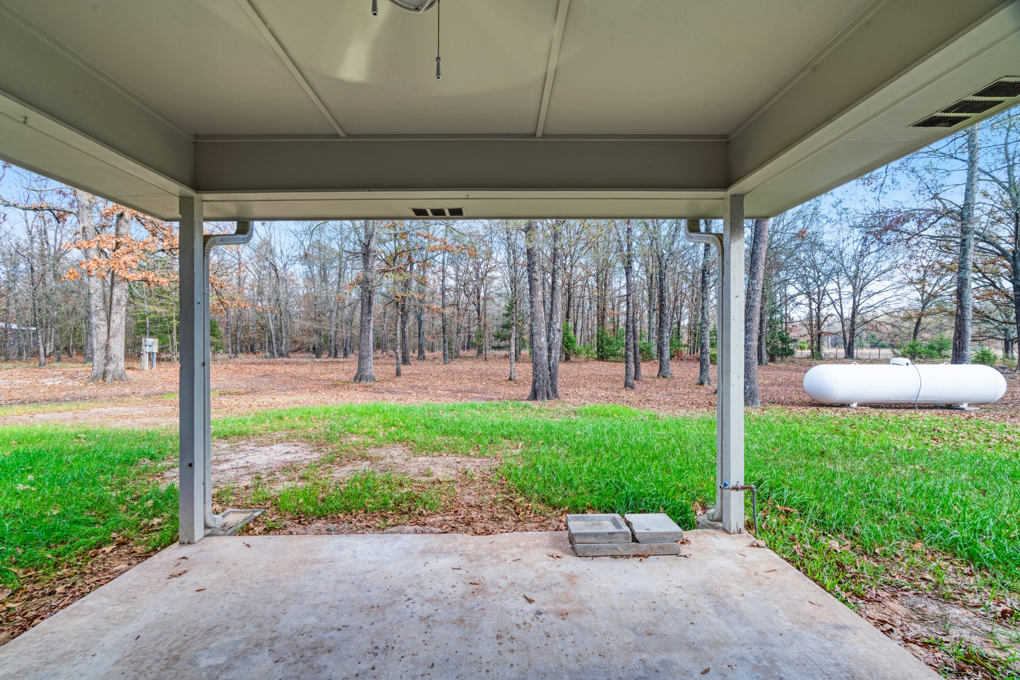 3122 N Farm Road 196 N Paris TX 75462