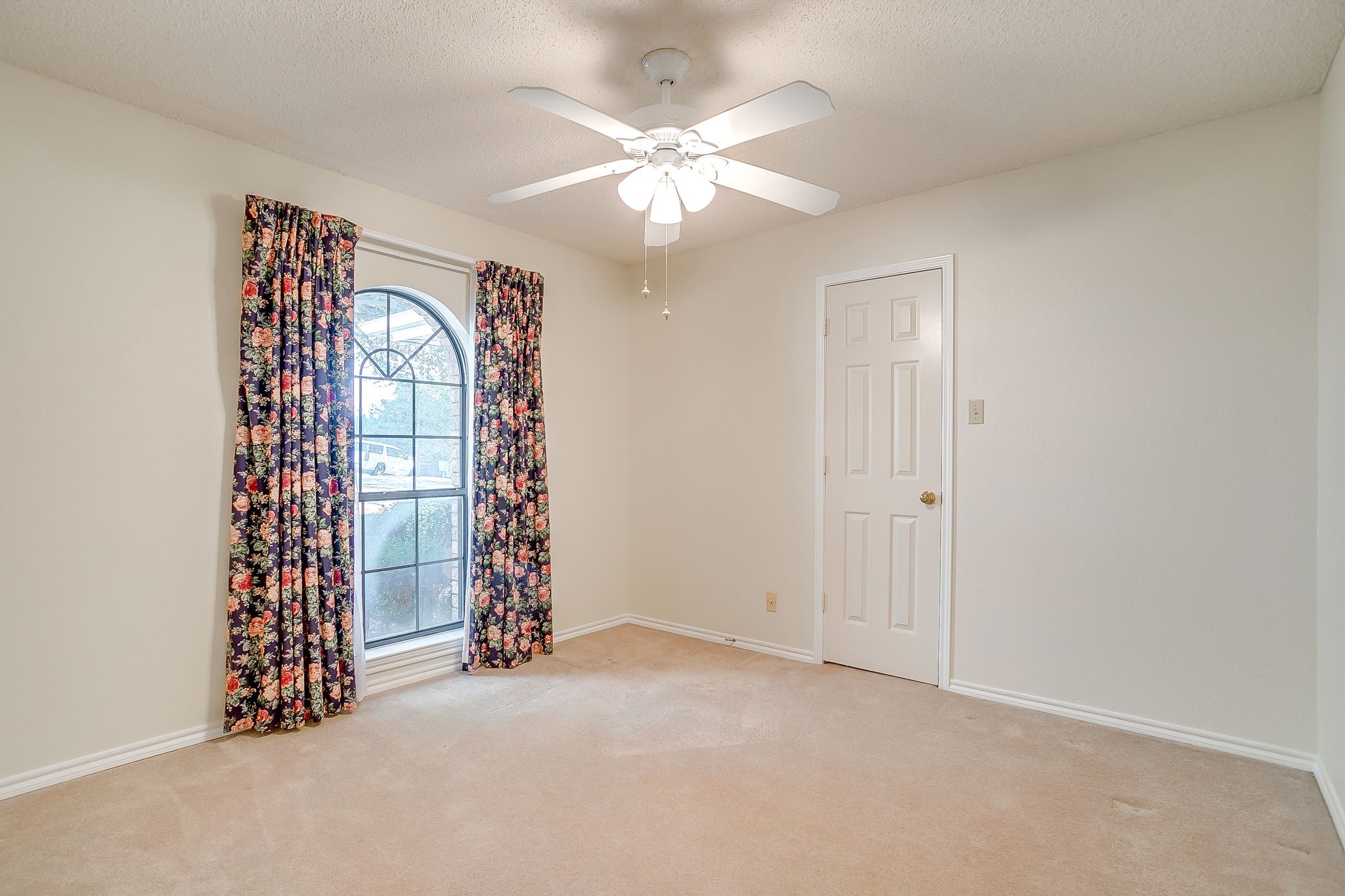 1308 Nueces Court Benbrook TX 76126
