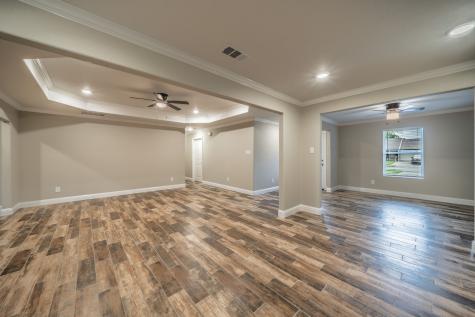 1813 Tompkins Drive Grand Prairie TX 75051