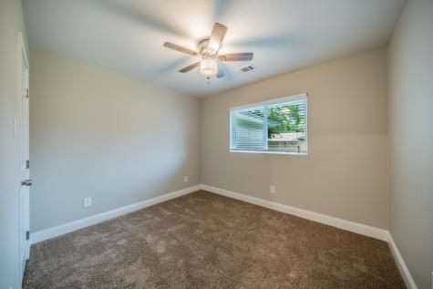 1813 Tompkins Drive Grand Prairie TX 75051