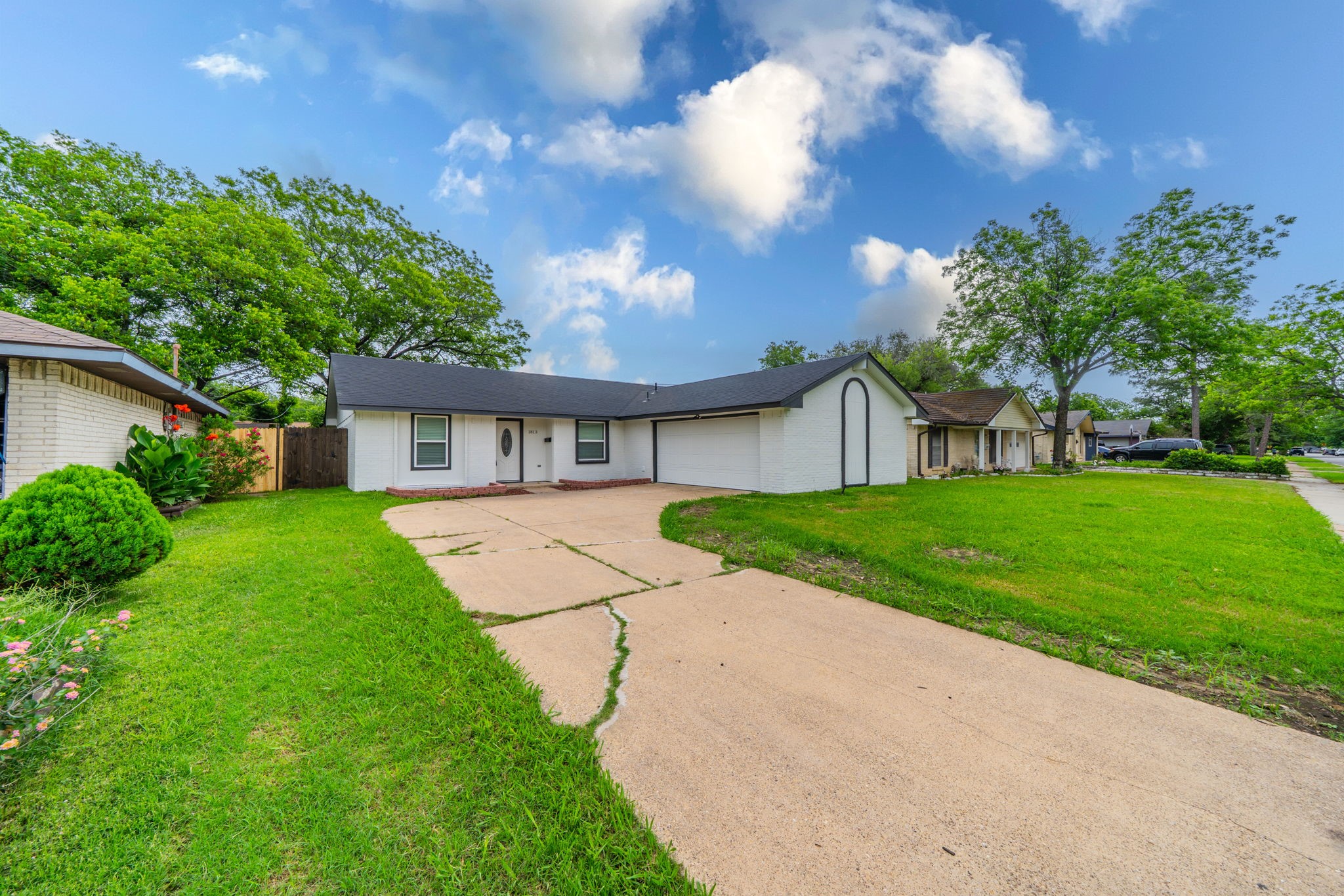 1813 Tompkins Drive Grand Prairie TX 75051