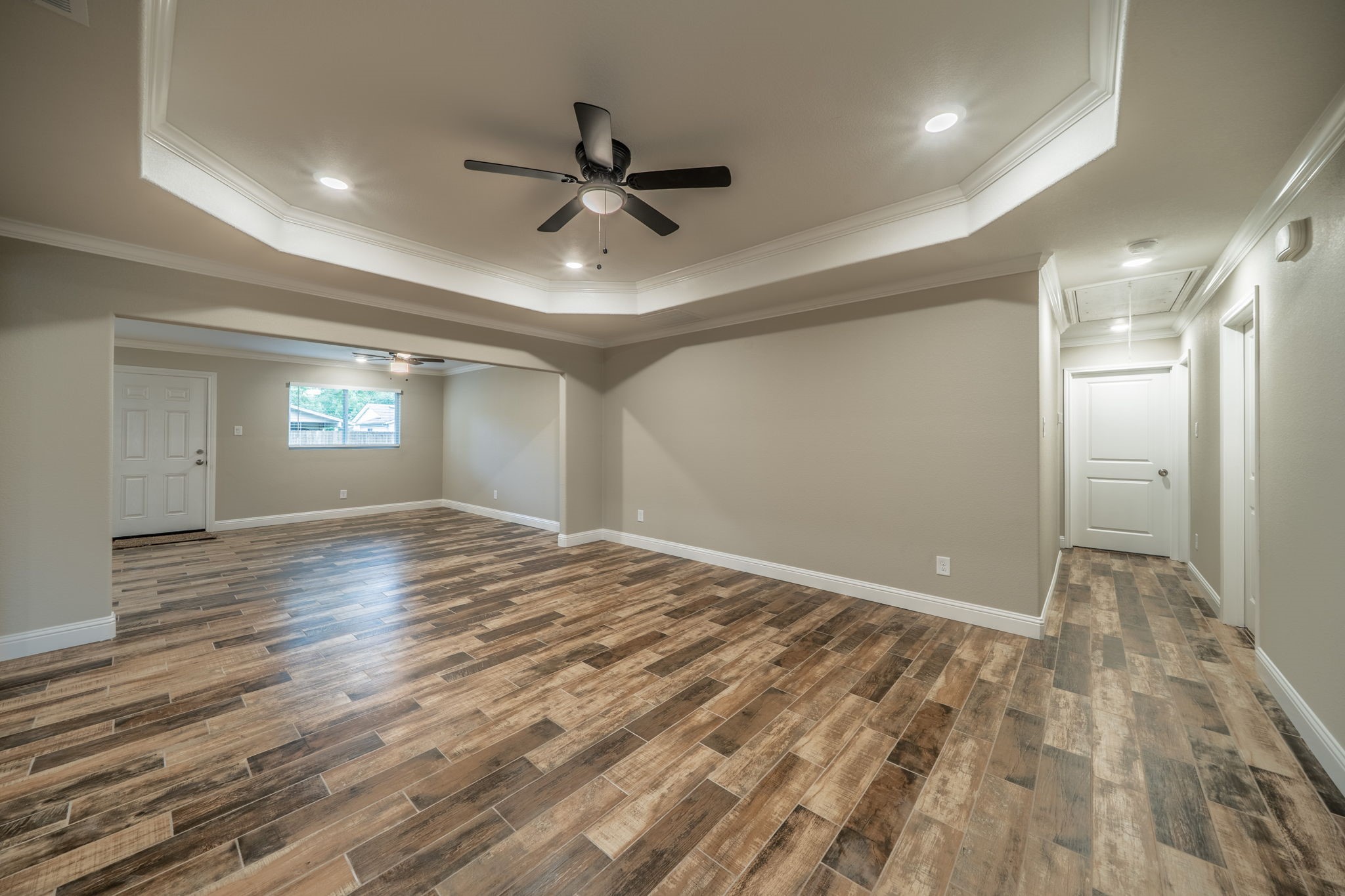1813 Tompkins Drive Grand Prairie TX 75051