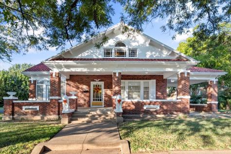 201 N Gaines Street Ennis TX 75119