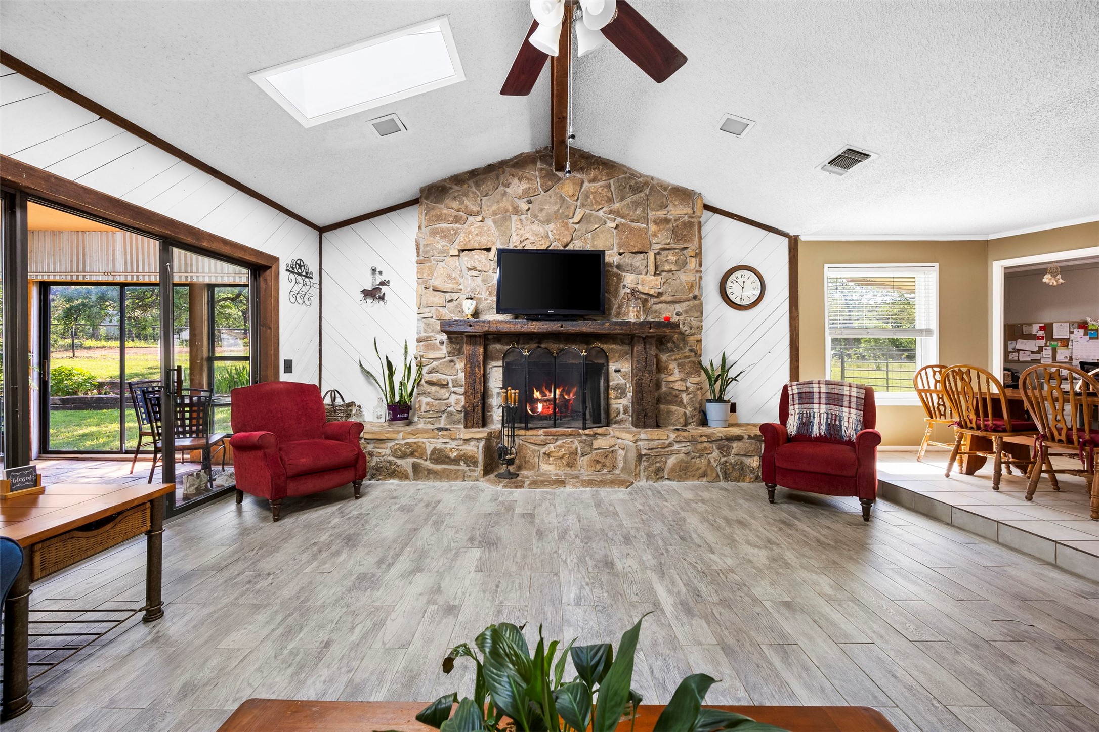 1816 Caddo Peak Road Joshua TX 76058