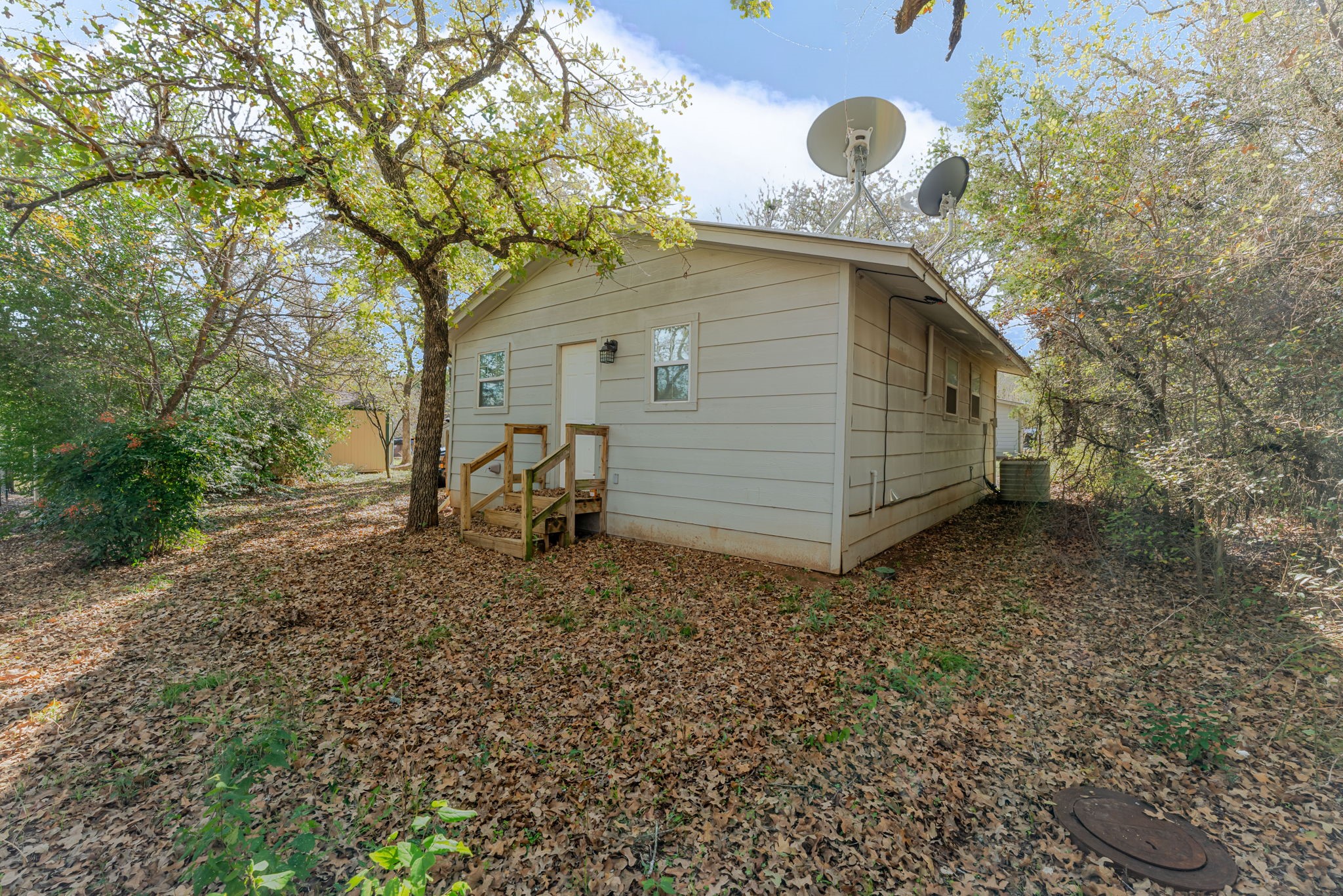 2417 Elk Trail Granbury TX 76048