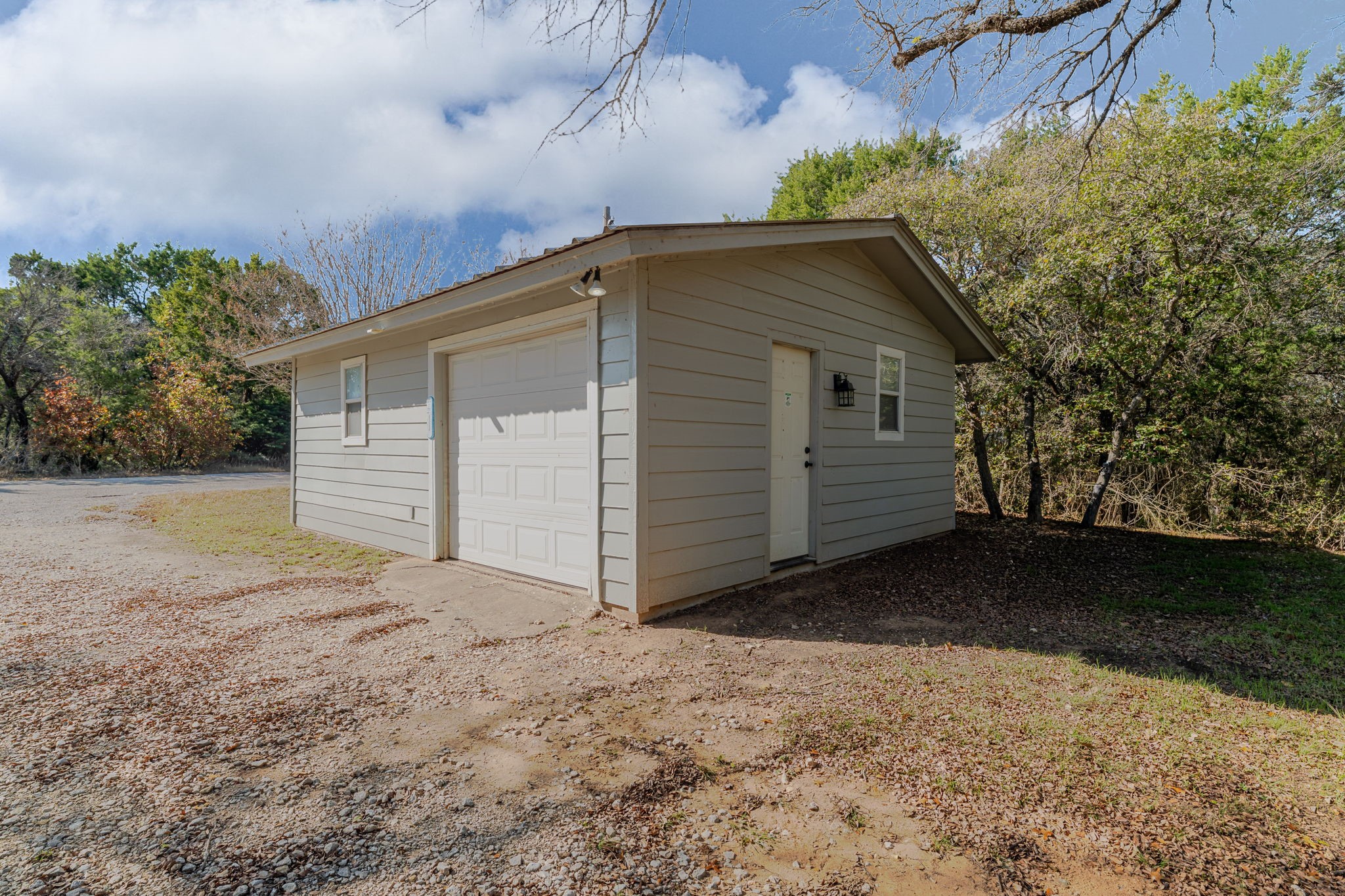2417 Elk Trail Granbury TX 76048
