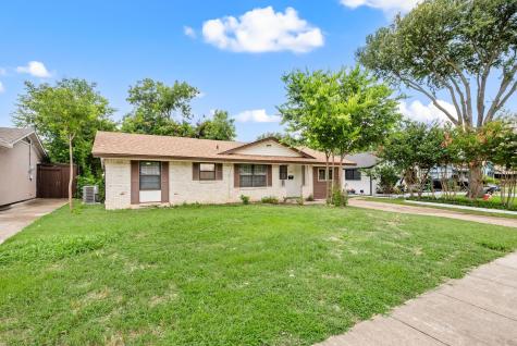 1832 Moonbeam Lane Carrollton TX 75006
