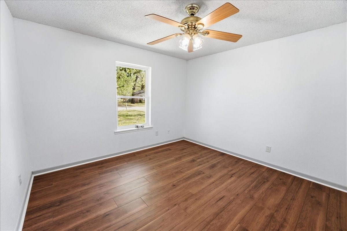 227 Cr 2425 Mineola TX 75773