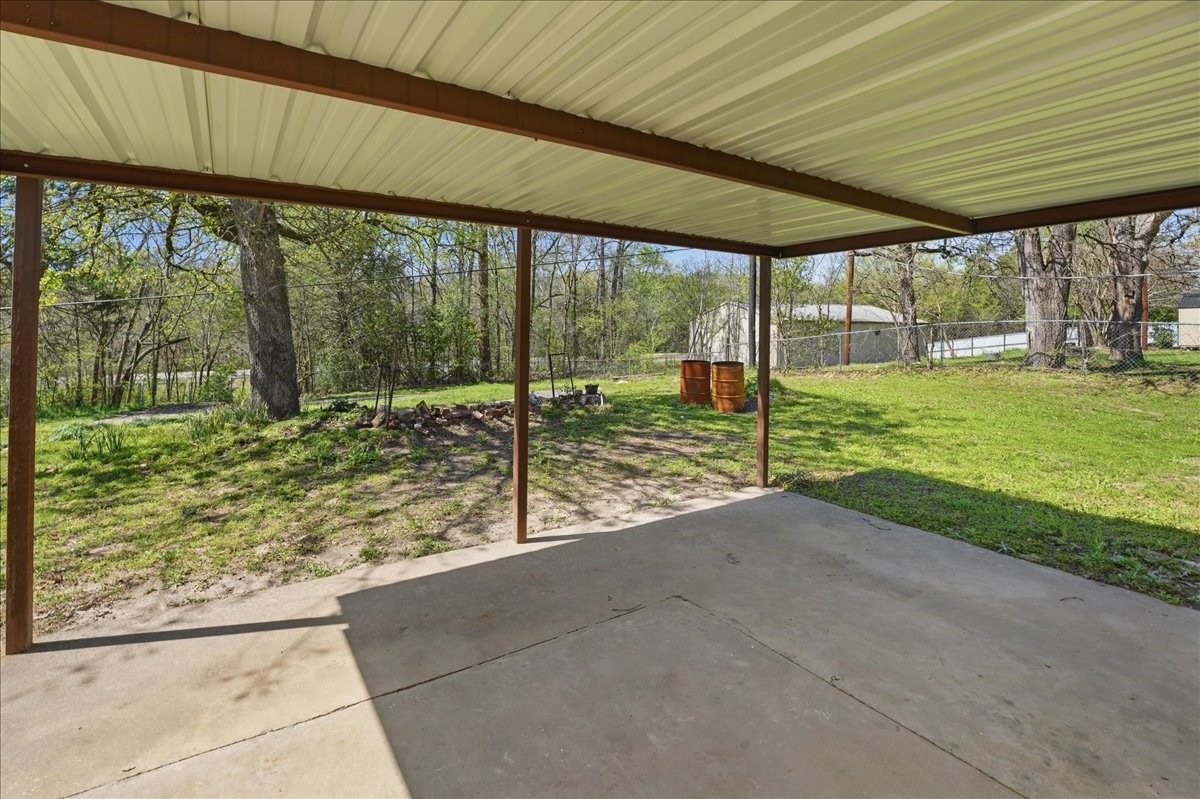 227 Cr 2425 Mineola TX 75773
