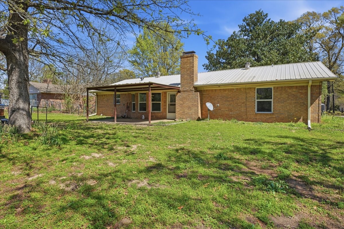227 Cr 2425 Mineola TX 75773