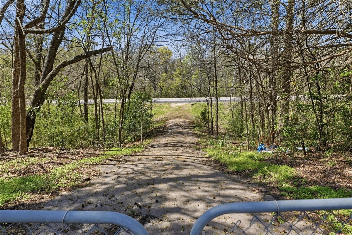 227 Cr 2425 Mineola TX 75773